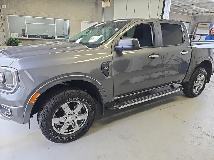 2024 Ford Ranger XLT photo 1
