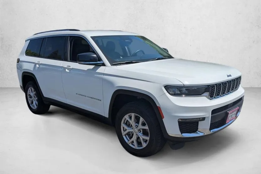 2022 Jeep Grand Cherokee Limited photo 1