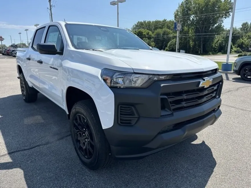 2026 Chevrolet Colorado Work Truck photo 1