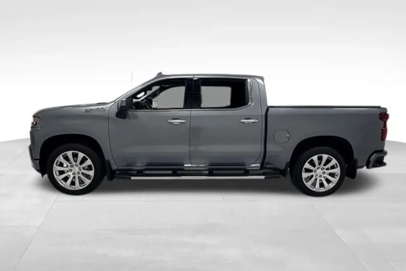 2022 Chevrolet Silverado 1500 High Country photo 1