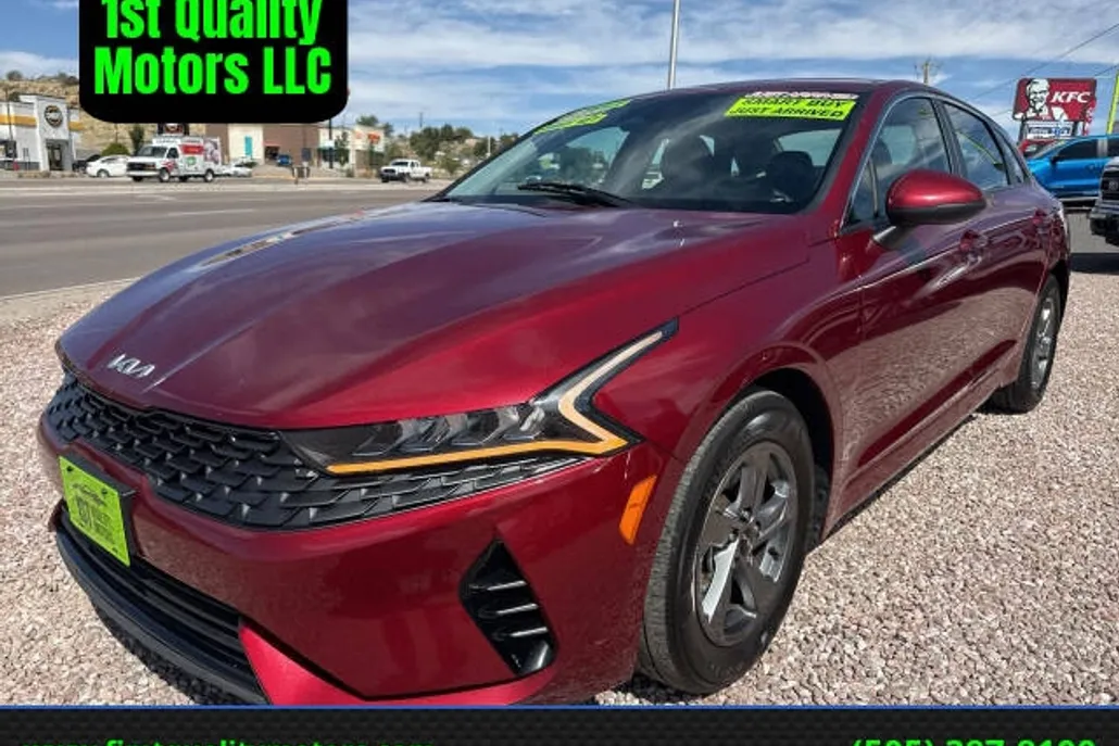 2023 Kia K5 LXS photo 1