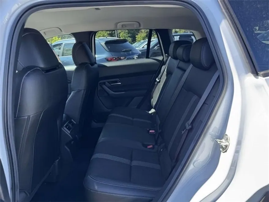 2025 Mazda CX-50 2.5 S Preferred photo 1