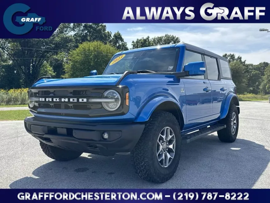 2023 Ford Bronco Outer Banks photo 1