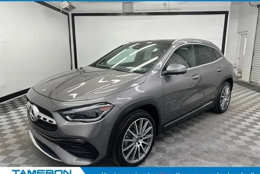 2022 Mercedes Benz GLA 250 photo 1