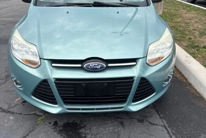 2012 Ford Focus SEL photo 1