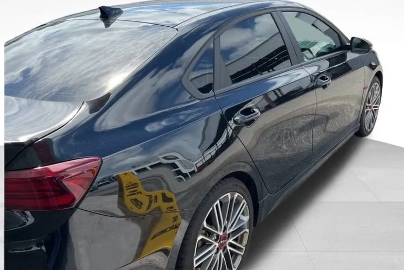 2022 Kia Forte GT photo 1