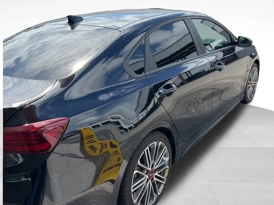 2022 Kia Forte GT photo 1