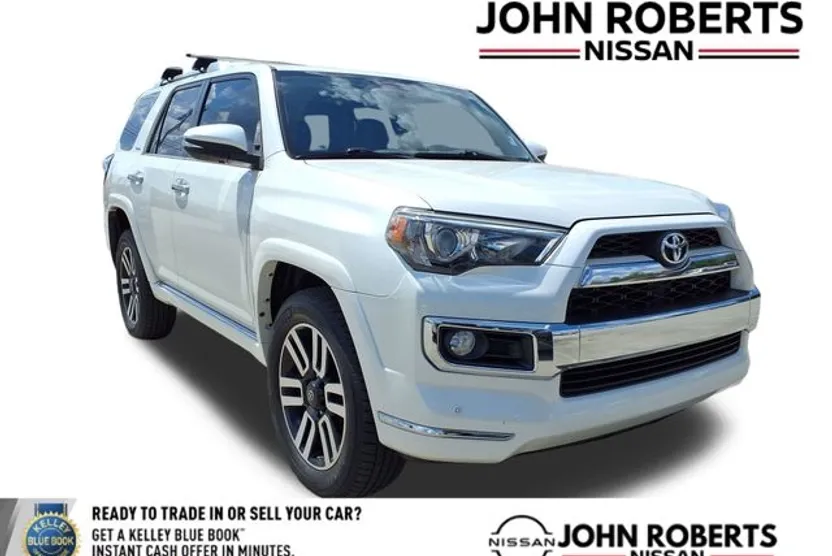 2017 Toyota 4Runner Limited photo 1