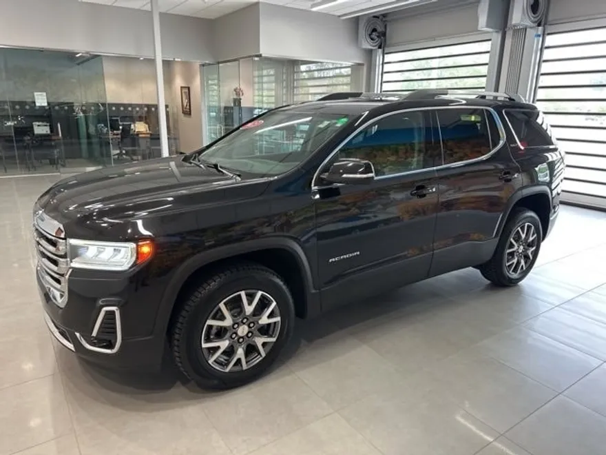 2023 Gmc Acadia SLT photo 1