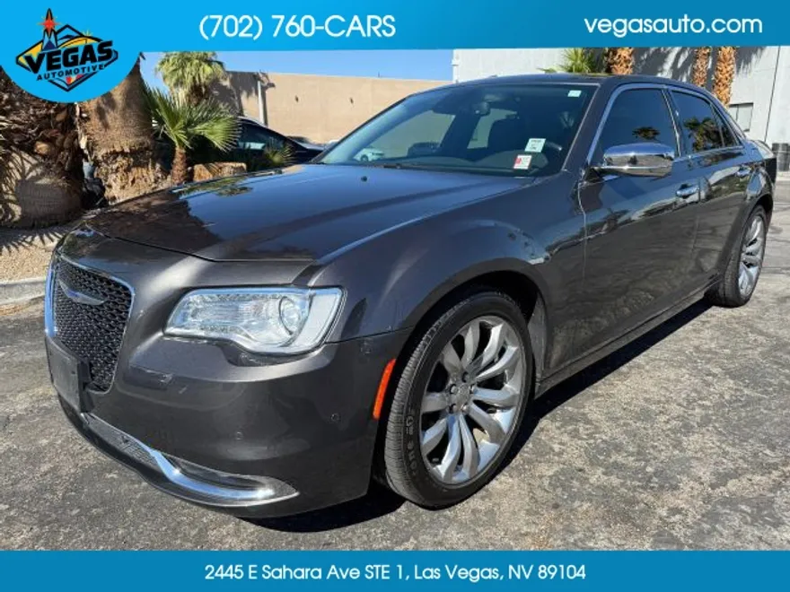 2019 Chrysler 300 Limited photo 1