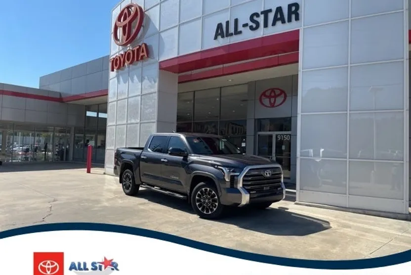 2026 Toyota Tundra Limited photo 1