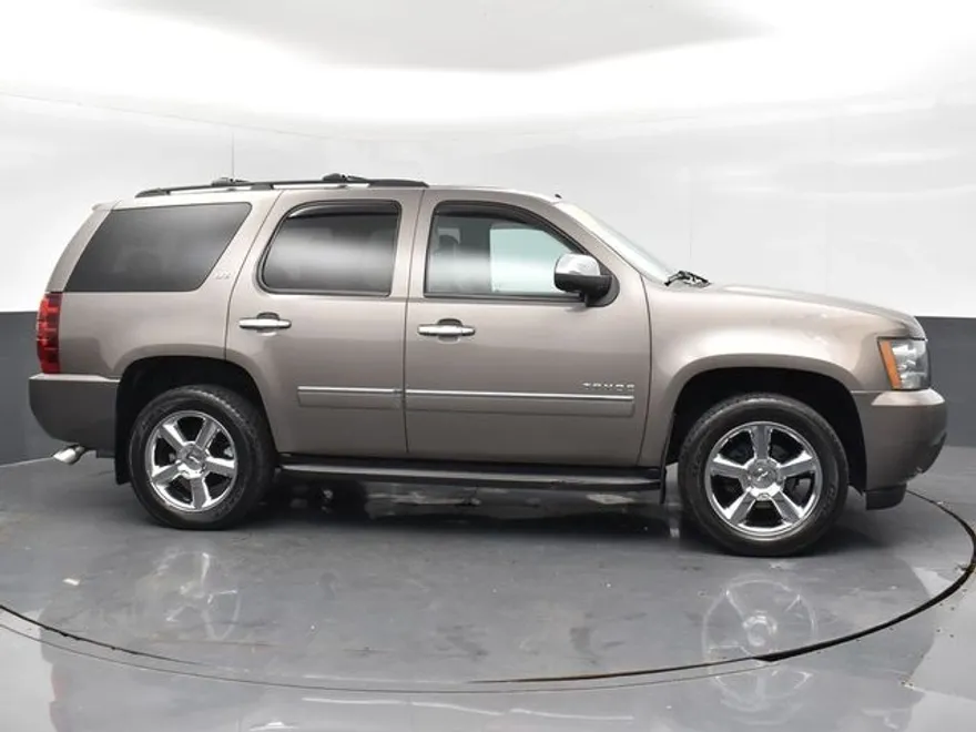 2014 Chevrolet Tahoe LTZ photo 1