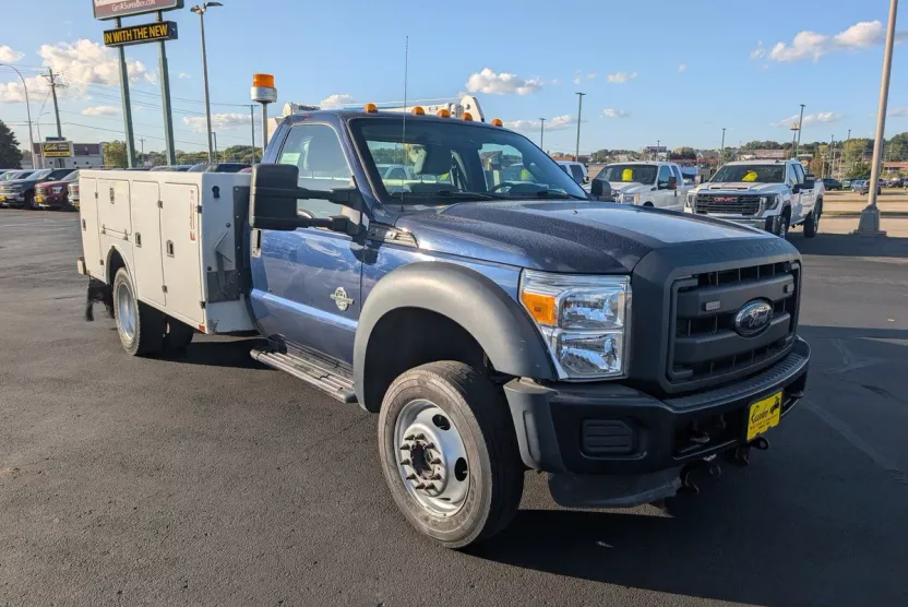 2012 Ford F-550 photo 1