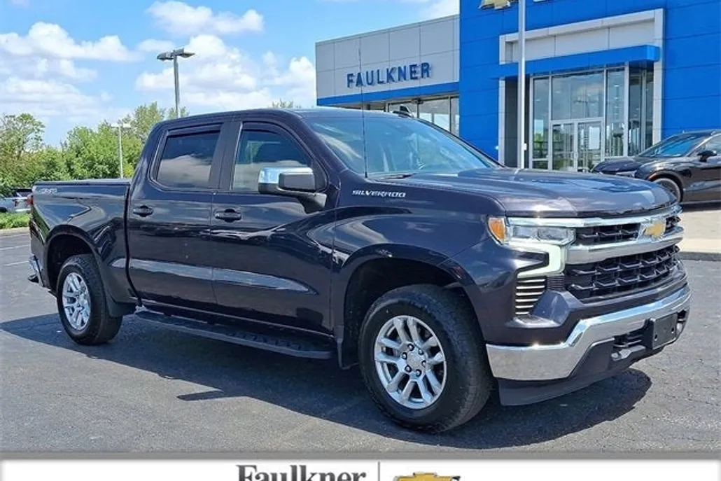 2022 Chevrolet Silverado 1500 LT photo 1