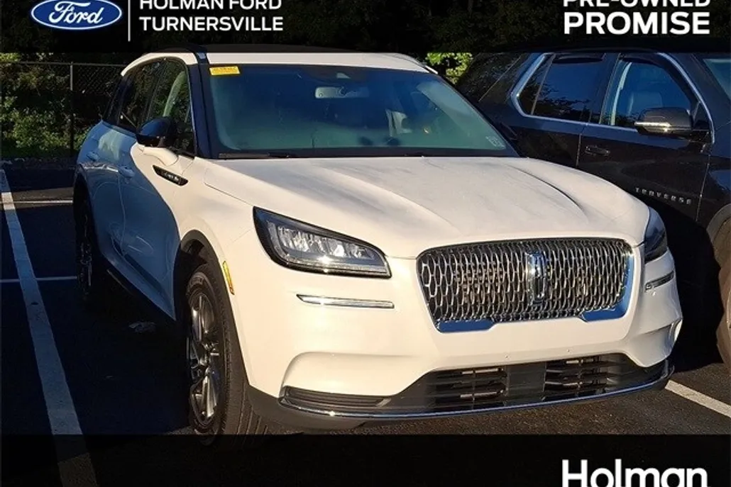 2022 Lincoln Corsair Standard photo 1