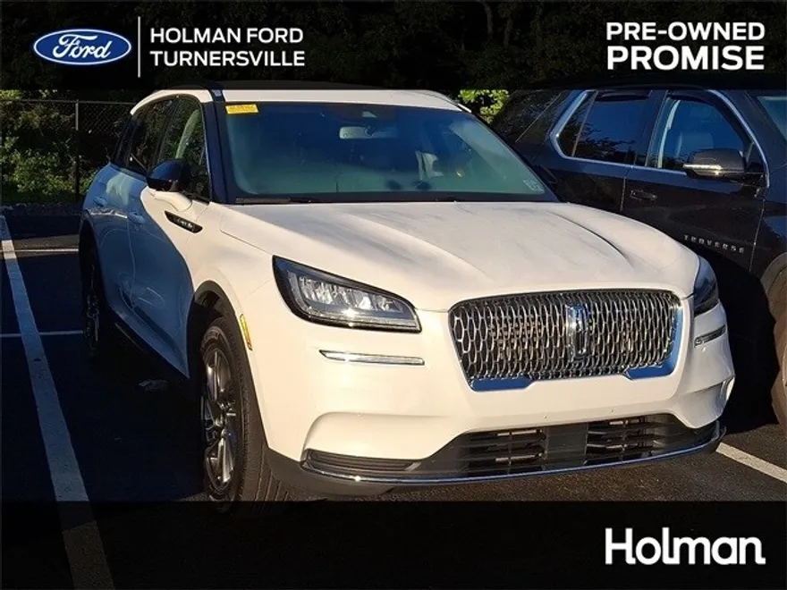 2022 Lincoln Corsair Standard photo 1
