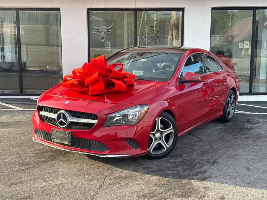 2018 Mercedes Benz CLA 250 4MATIC photo 1
