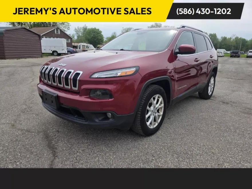 2016 Jeep Cherokee Latitude photo 1