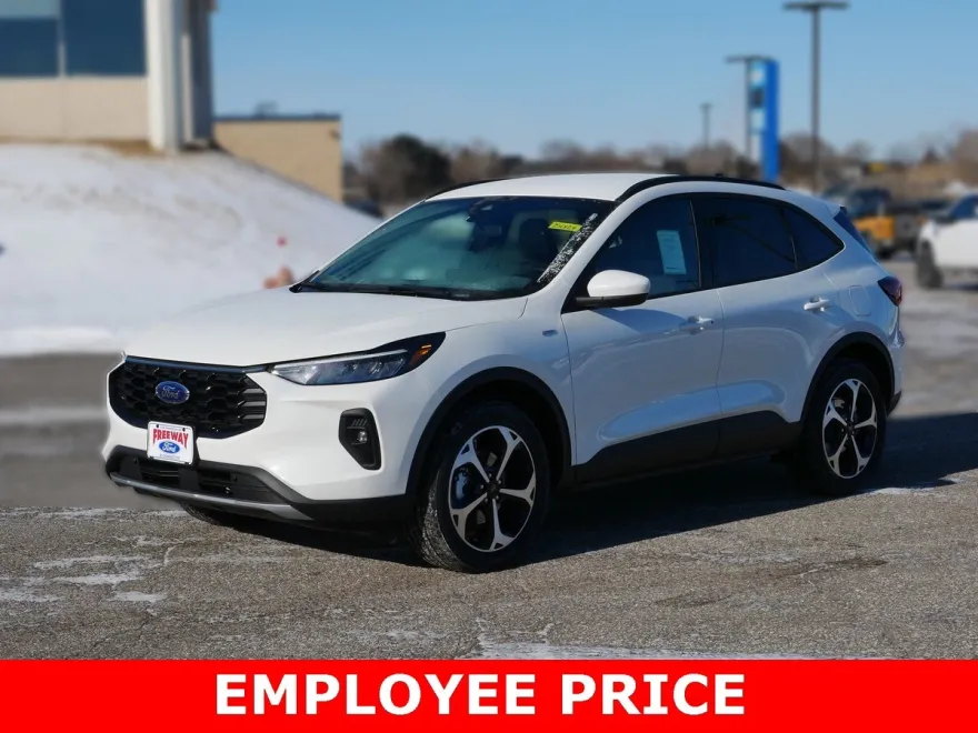 2025 Ford Escape Hybrid ST-Line Select photo 1