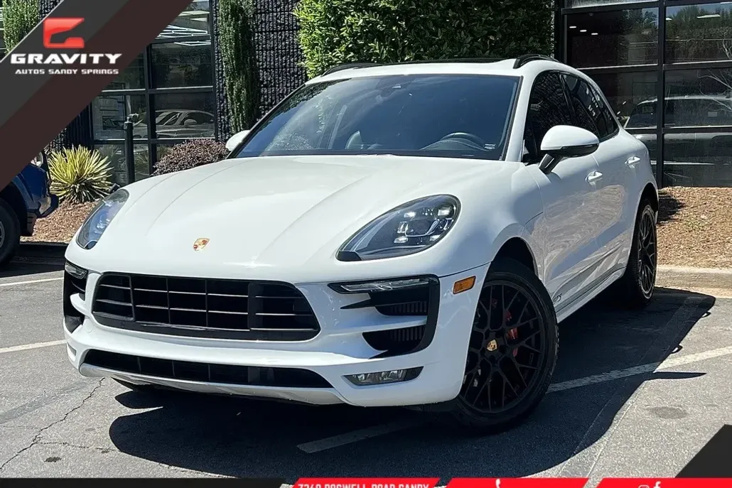 2017 Porsche Macan GTS photo 1