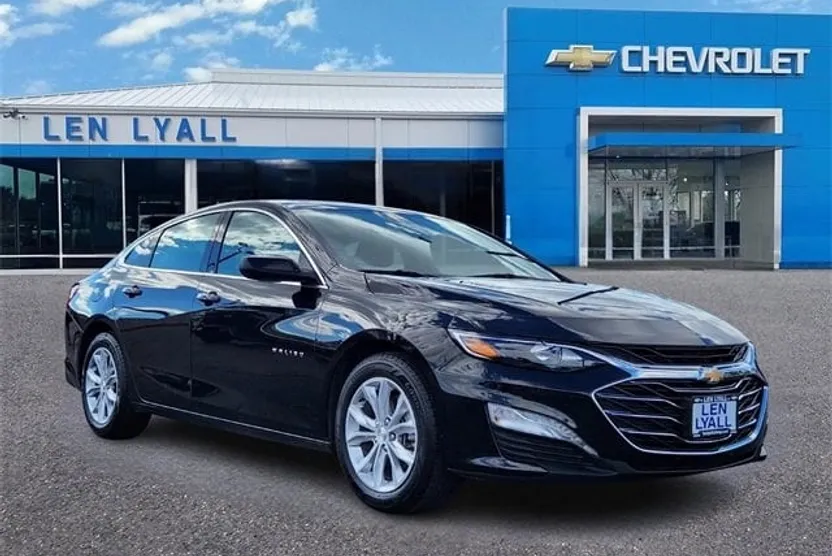 2024 Chevrolet Malibu 1LT photo 1
