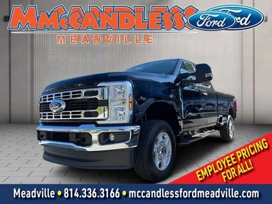 2025 Ford F-350 XLT photo 1