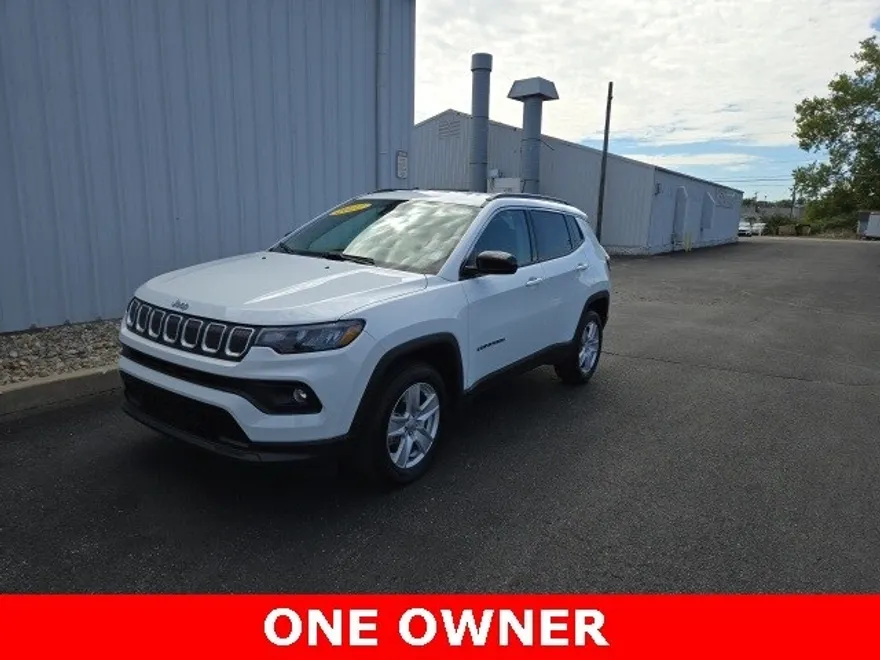 2022 Jeep Compass Latitude photo 1