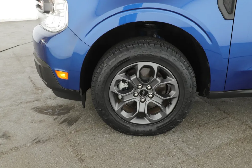 2023 Ford Maverick XLT photo 1