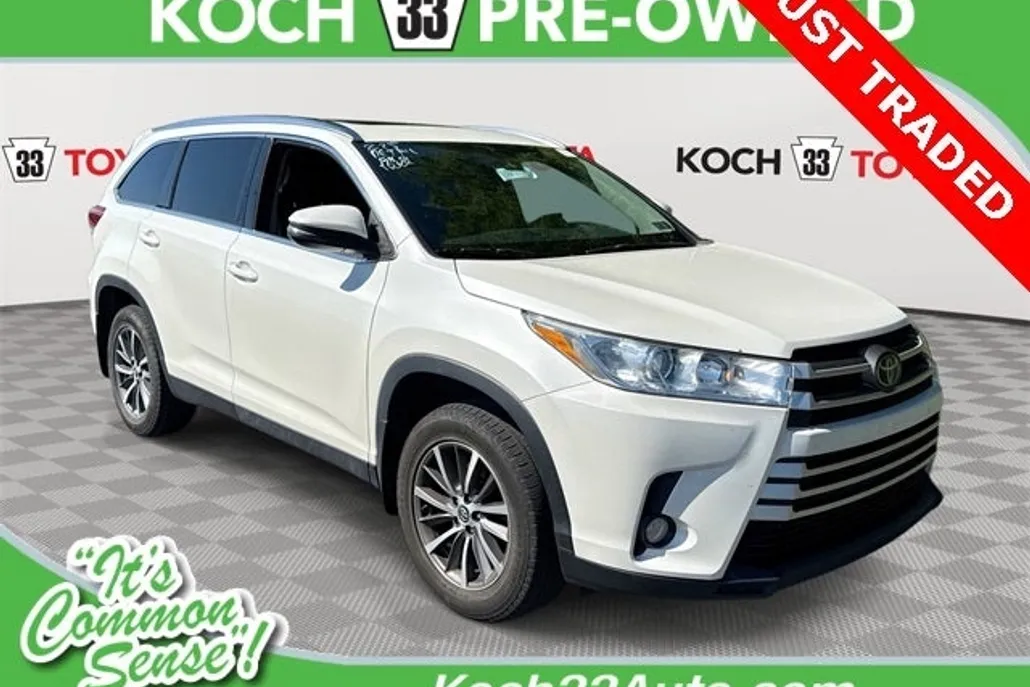 2019 Toyota Highlander XLE photo 1