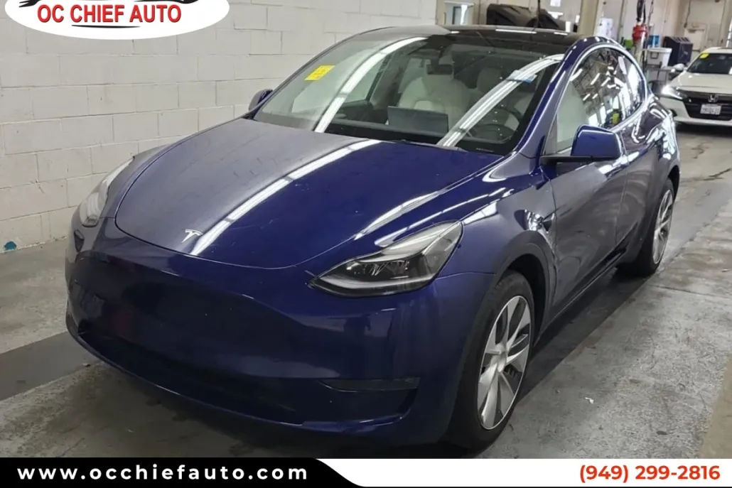 2022 Tesla Model Y Long Range photo 1