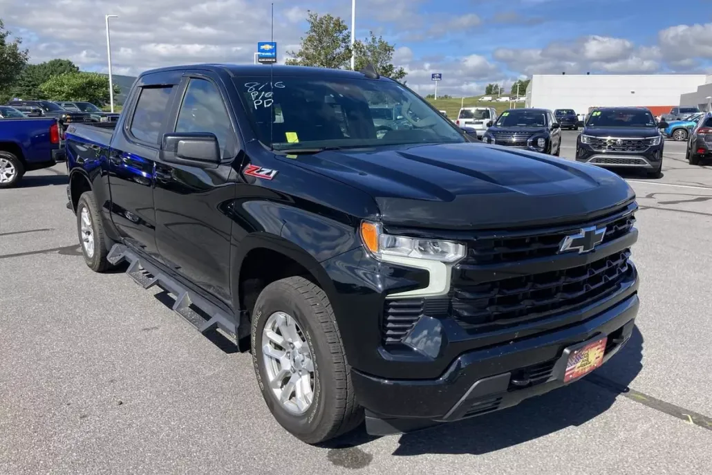2022 Chevrolet Silverado 1500 RST photo 1