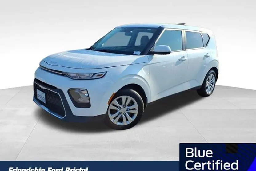 2022 Kia Soul LX photo 1