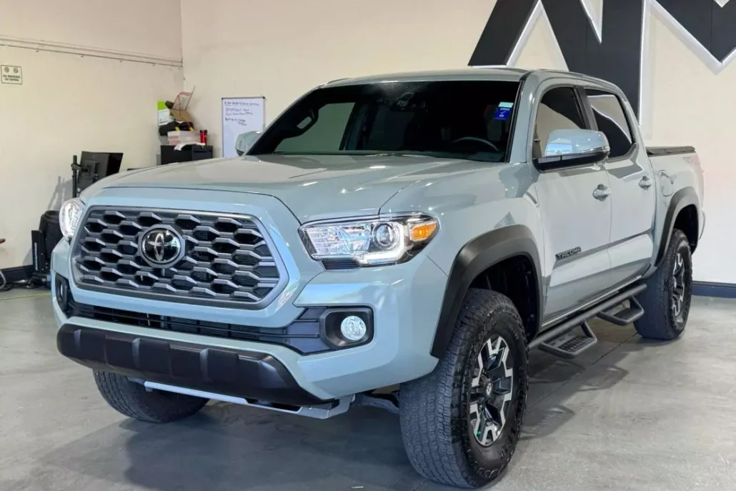 2023 Toyota Tacoma Double Cab TRD Off-Road photo 1