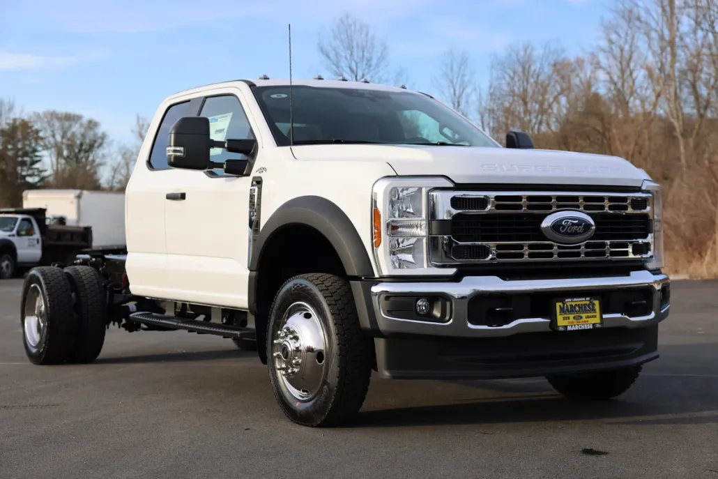 2025 Ford F-450 photo 1