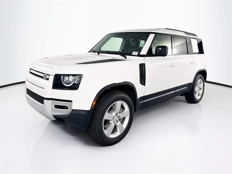2025 Land Rover Defender 110 S photo 1