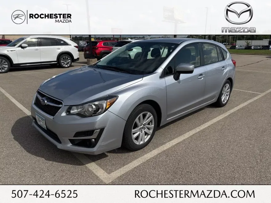 2016 Subaru Impreza 2.0i Premium photo 1