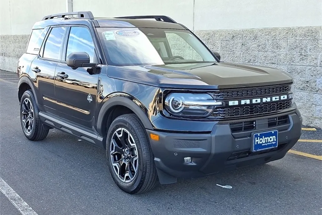 2025 Ford Bronco Sport Outer Banks photo 1