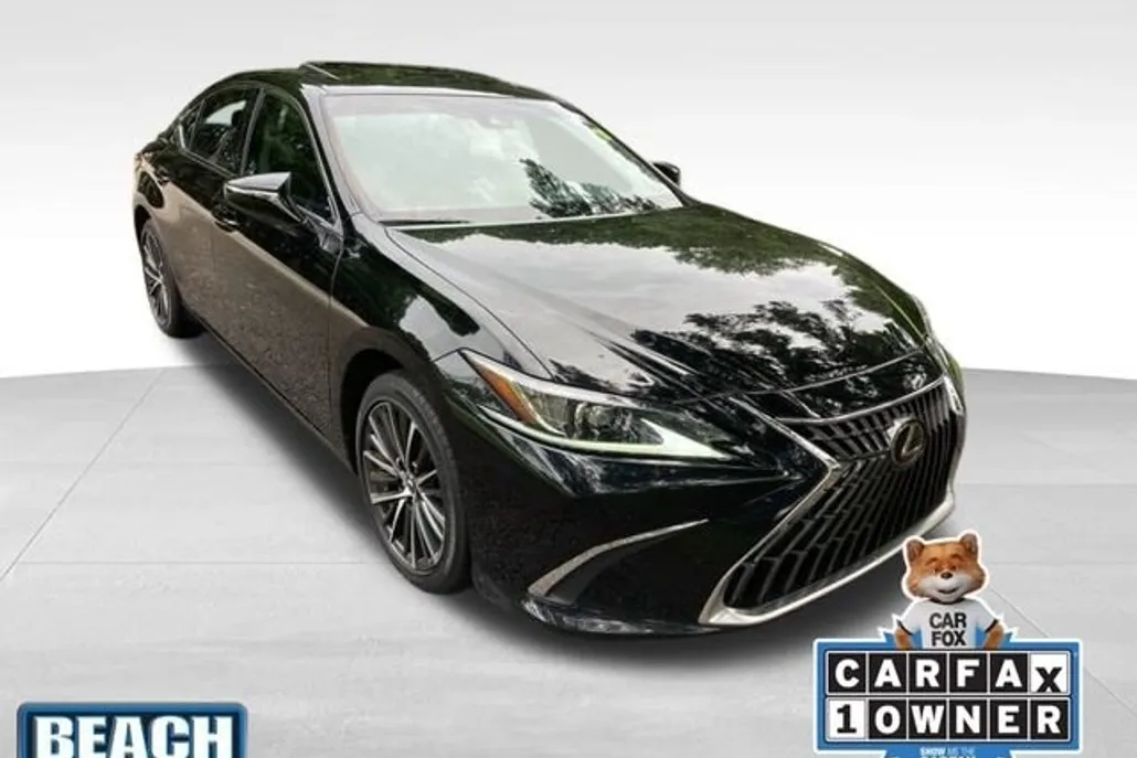 2022 Lexus ES 250 photo 1