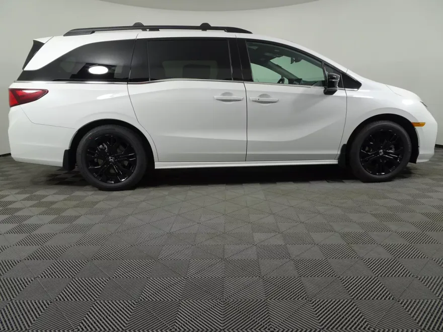 2026 Honda Odyssey Sport photo 1