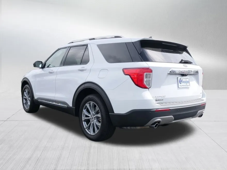 2022 Ford Explorer Limited photo 1