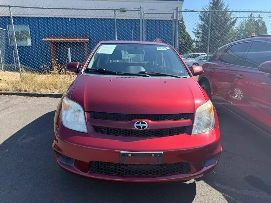 2006 Scion xA Base photo 1