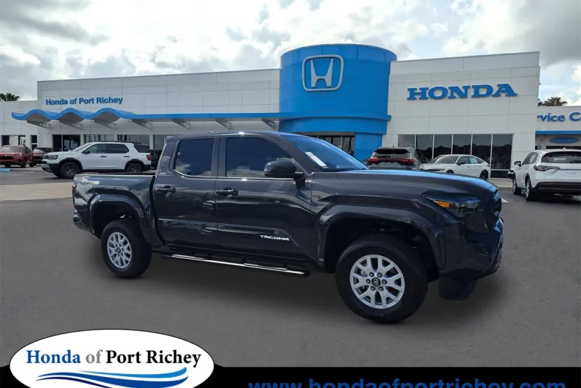 2025 Toyota Tacoma SR5 photo 1