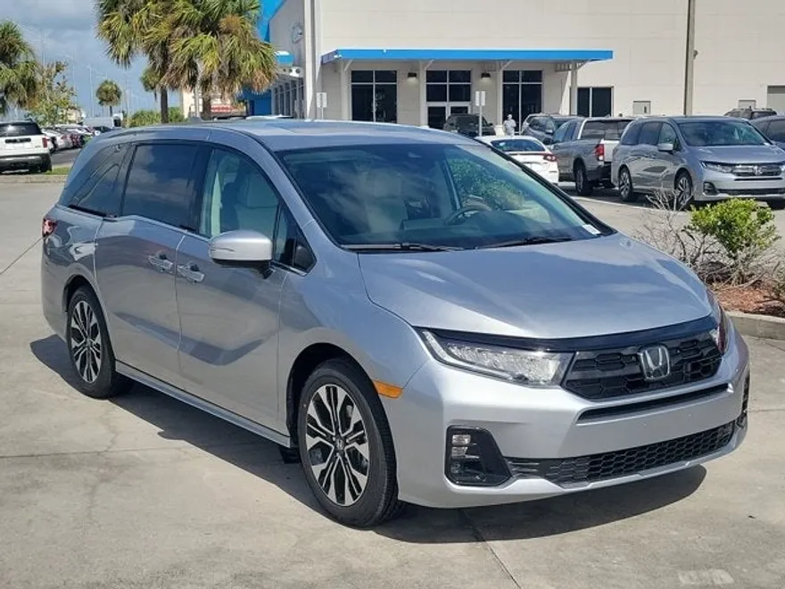 2026 Honda Odyssey Elite photo 1