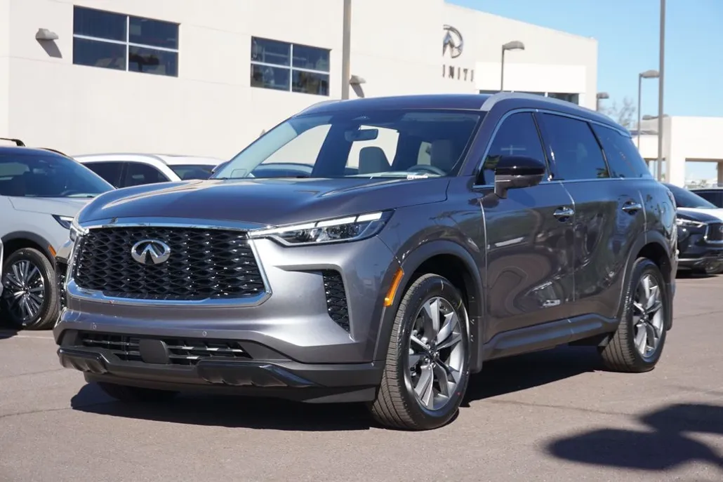 2025 Infiniti QX60 Luxe photo 1