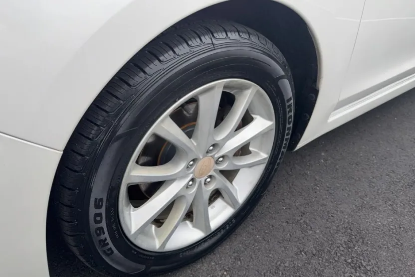 2014 Subaru Impreza 2.0i Premium photo 1