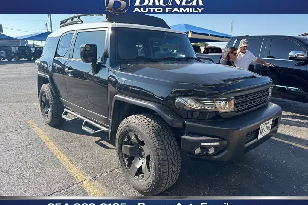 2007 Toyota FJ Cruiser Base photo 1