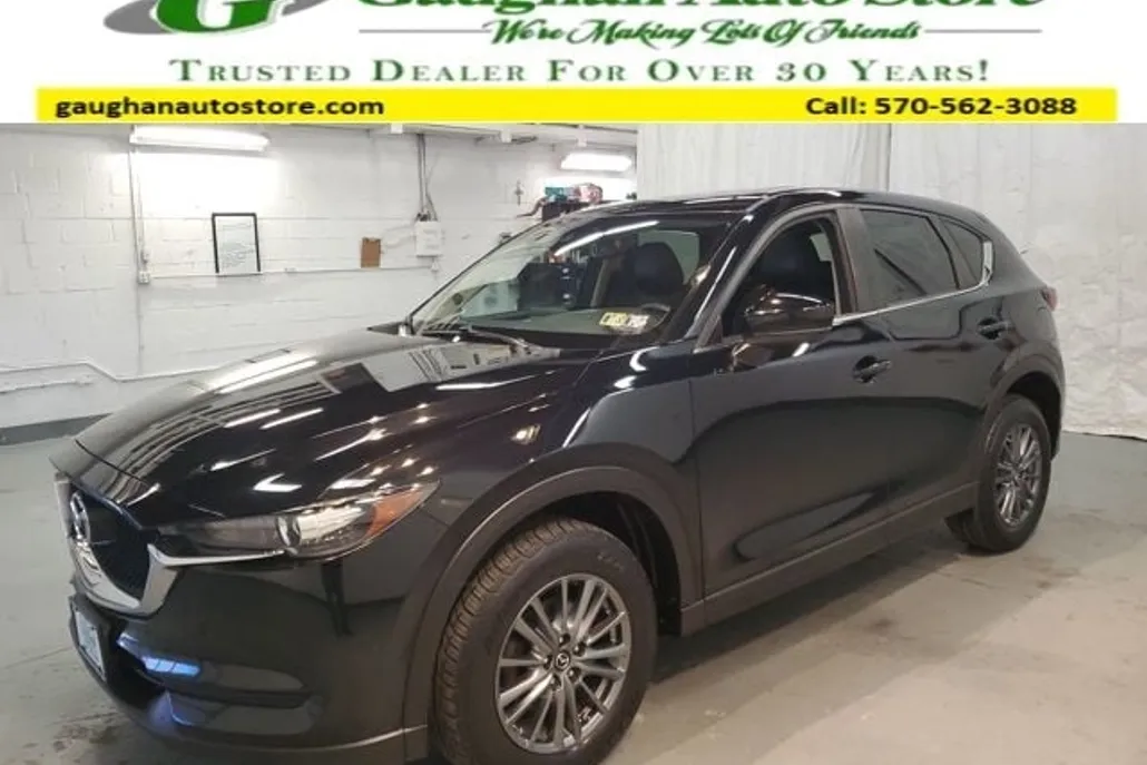 2017 Mazda CX-5 Touring photo 1