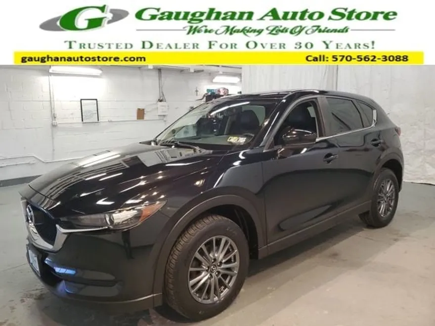 2017 Mazda CX-5 Touring photo 1
