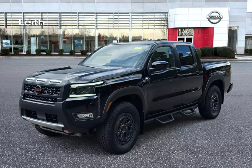2026 Nissan Frontier PRO-4X photo 1