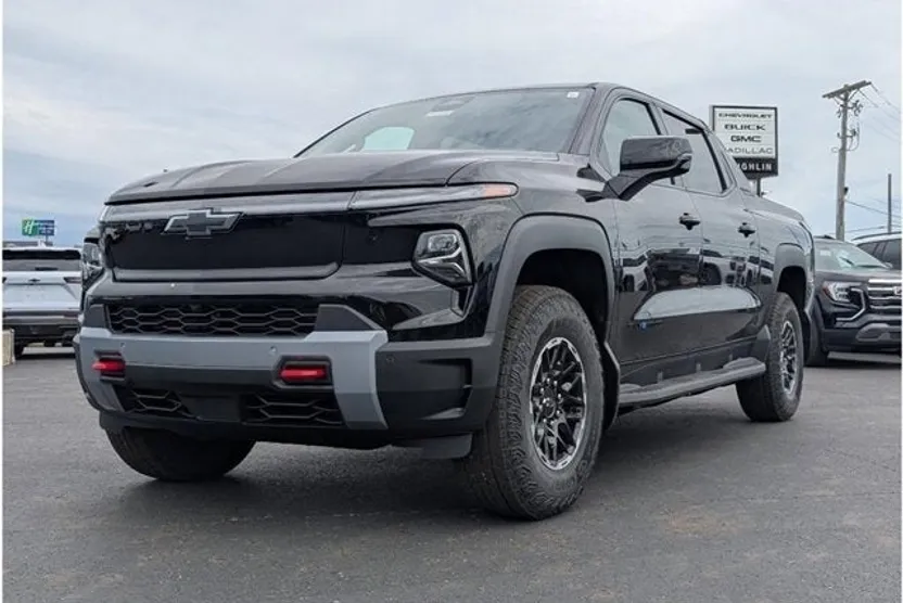 2026 Chevrolet Silverado EV Trail Boss photo 1